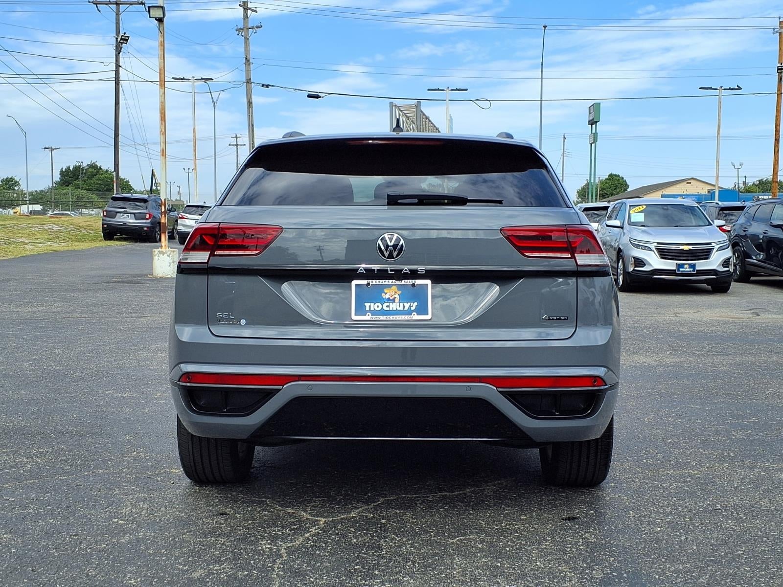 2023 Volkswagen Atlas Cross Sport 2.0T SEL R-Line Black