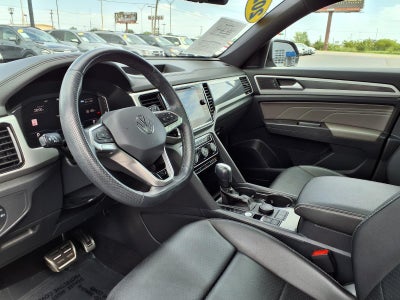 2023 Volkswagen Atlas Cross Sport 2.0T SEL R-Line Black