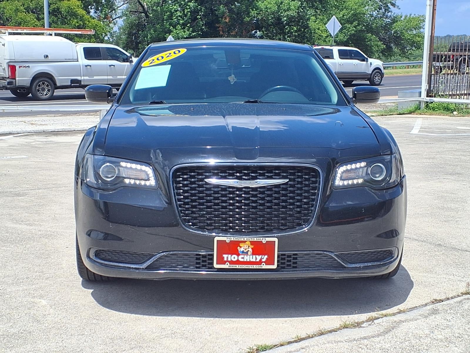 2020 Chrysler 300 Touring