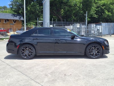 2020 Chrysler 300 Touring