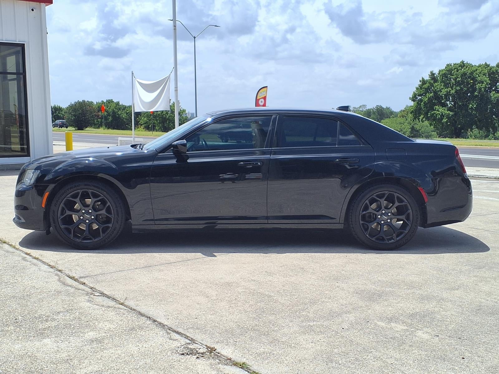 2020 Chrysler 300 Touring