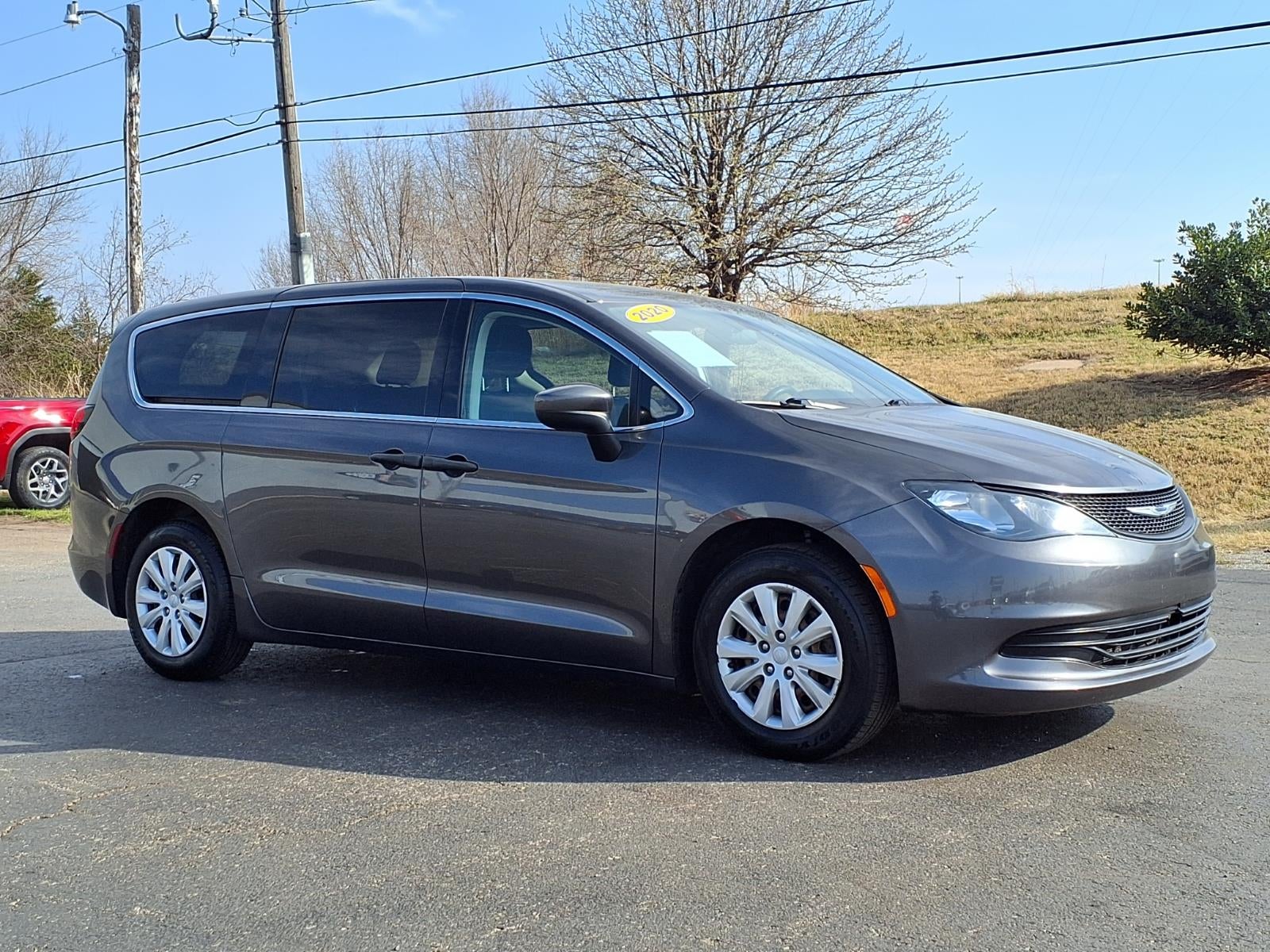 2020 Chrysler Voyager L
