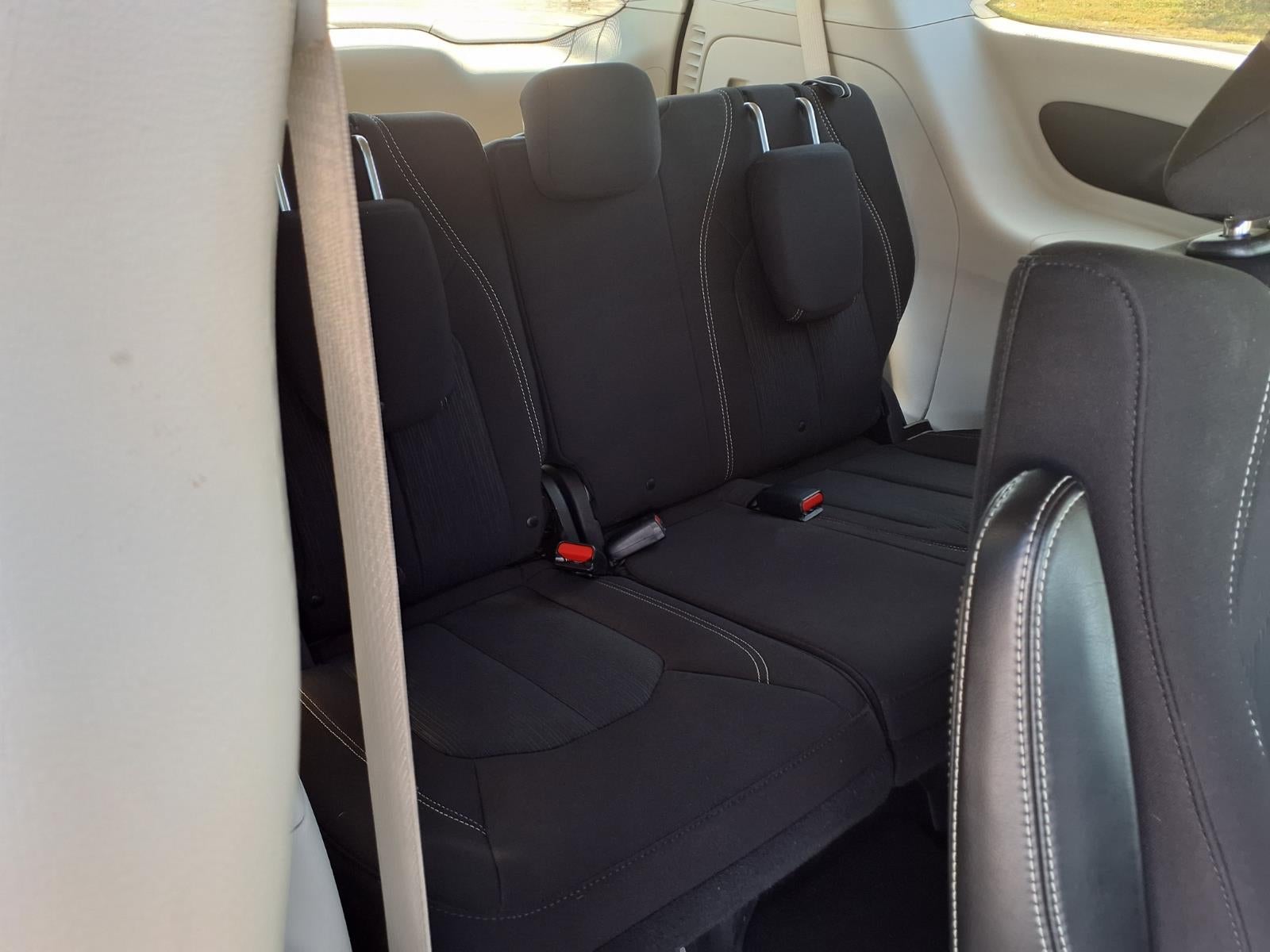 2020 Chrysler Voyager L