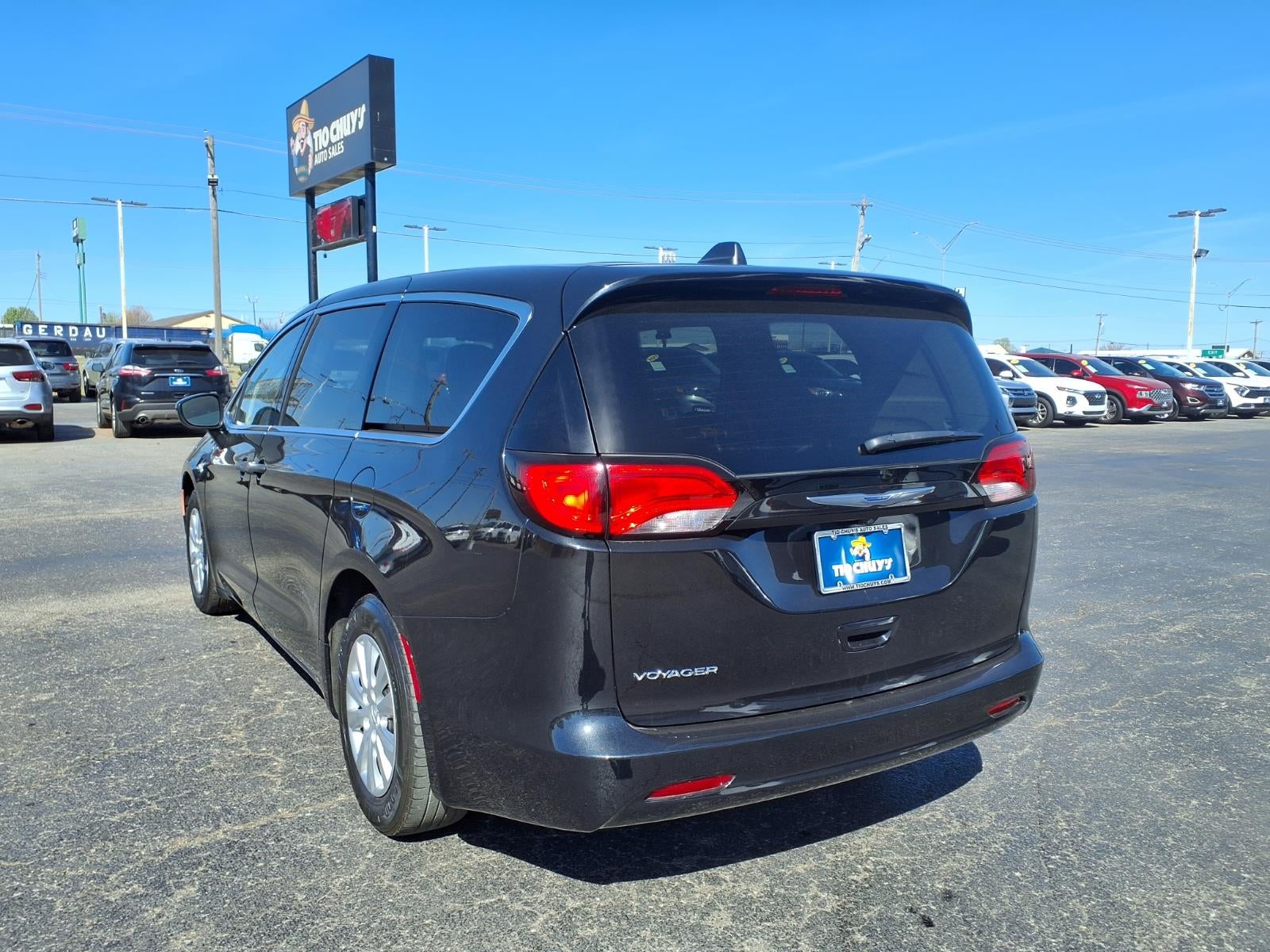 2020 Chrysler Voyager L