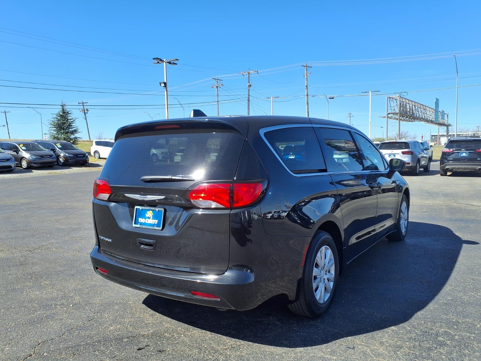 2020 Chrysler Voyager L