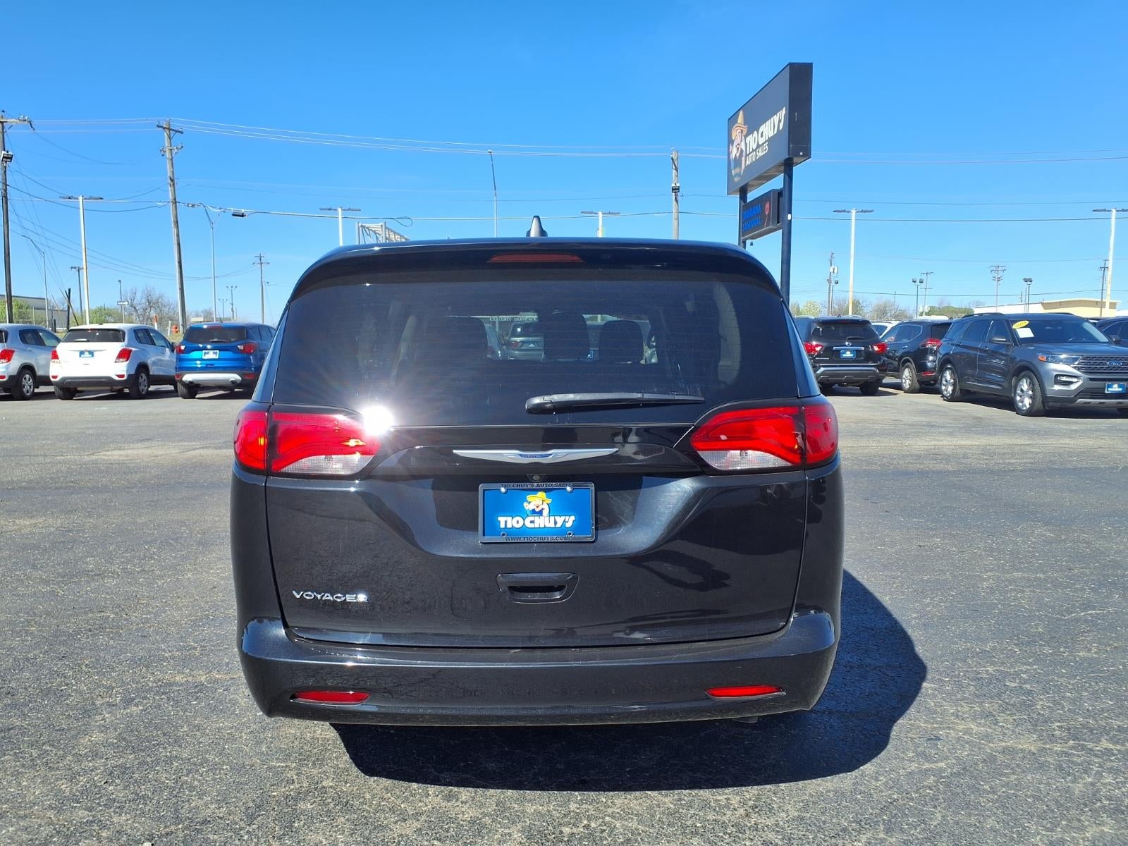 2020 Chrysler Voyager L