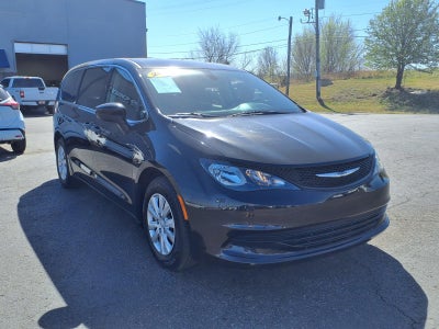 2020 Chrysler Voyager L
