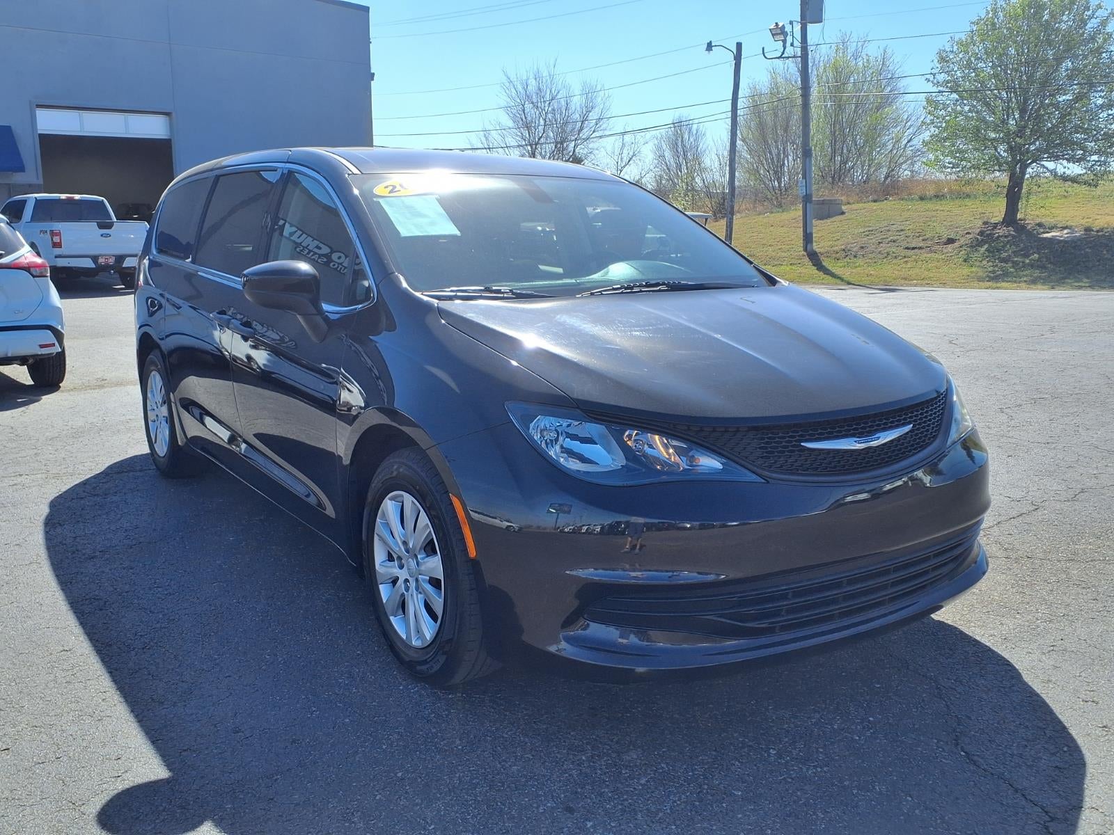 2020 Chrysler Voyager L
