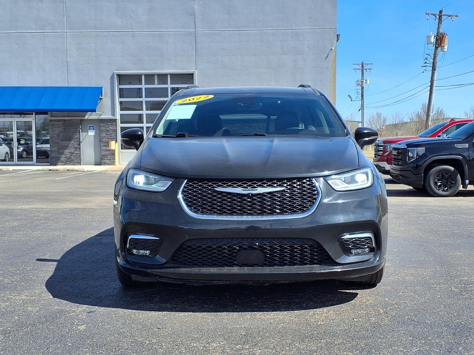 2022 Chrysler Pacifica Touring L