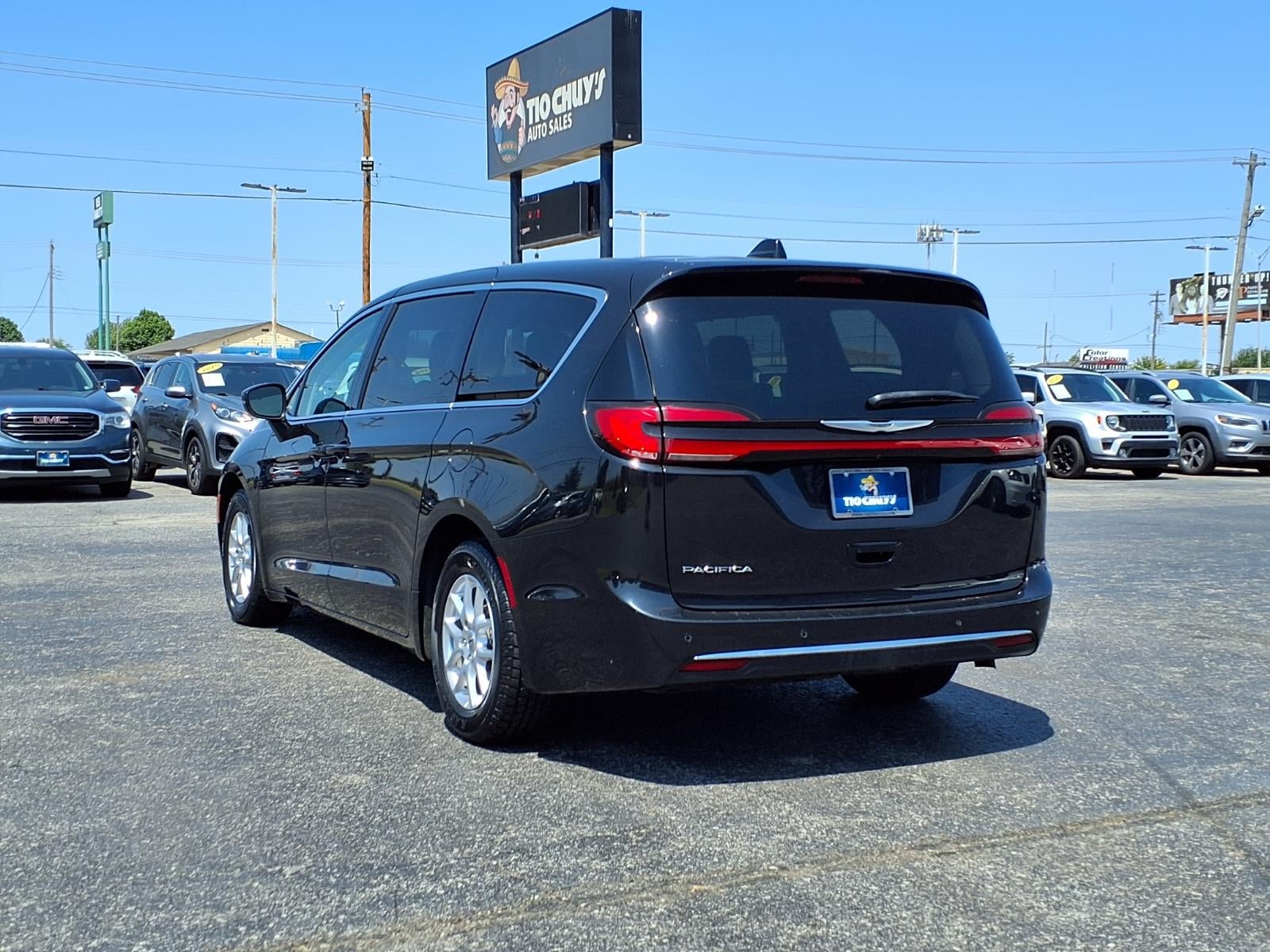 2023 Chrysler Pacifica Touring L