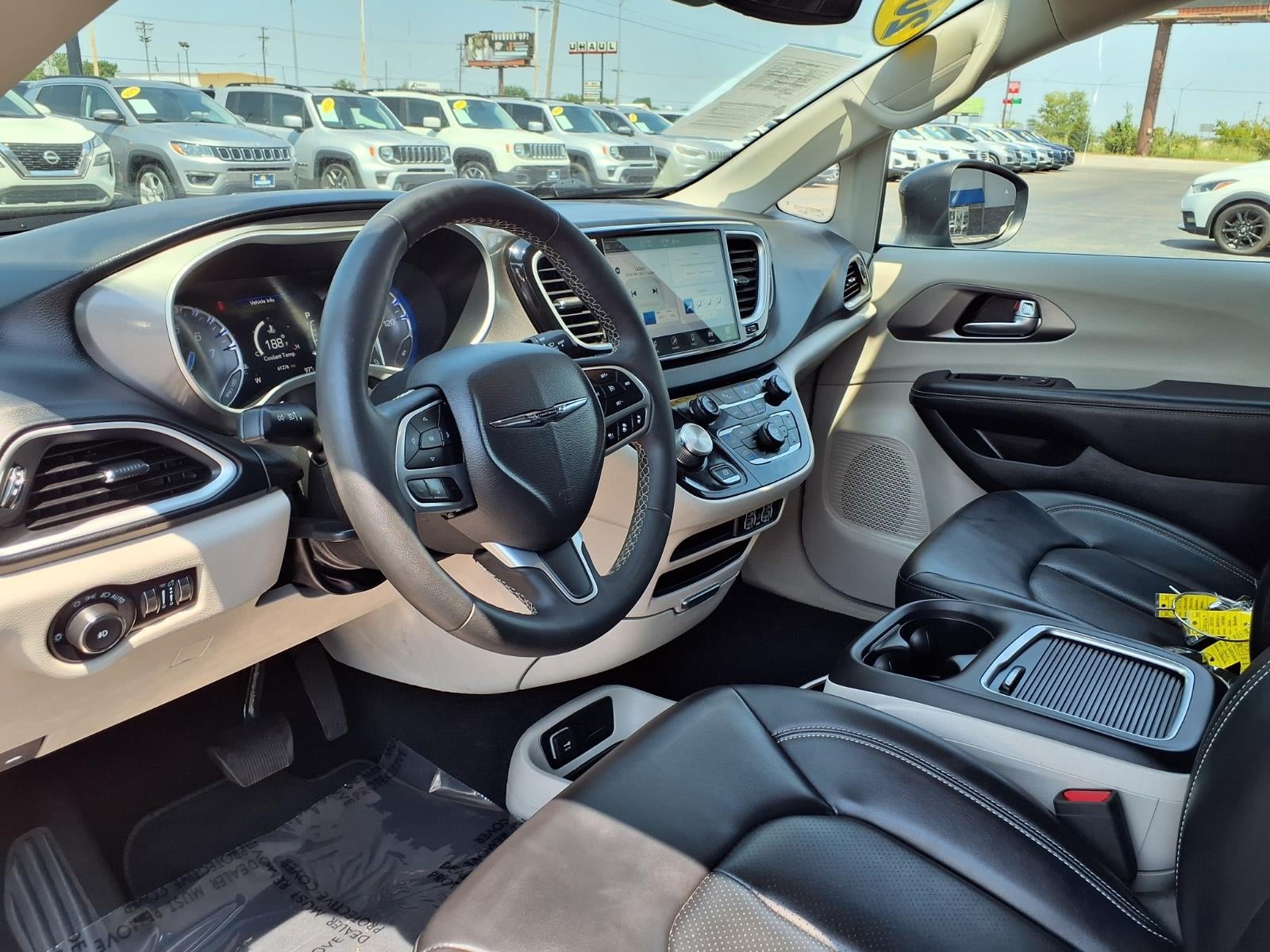 2023 Chrysler Pacifica Touring L