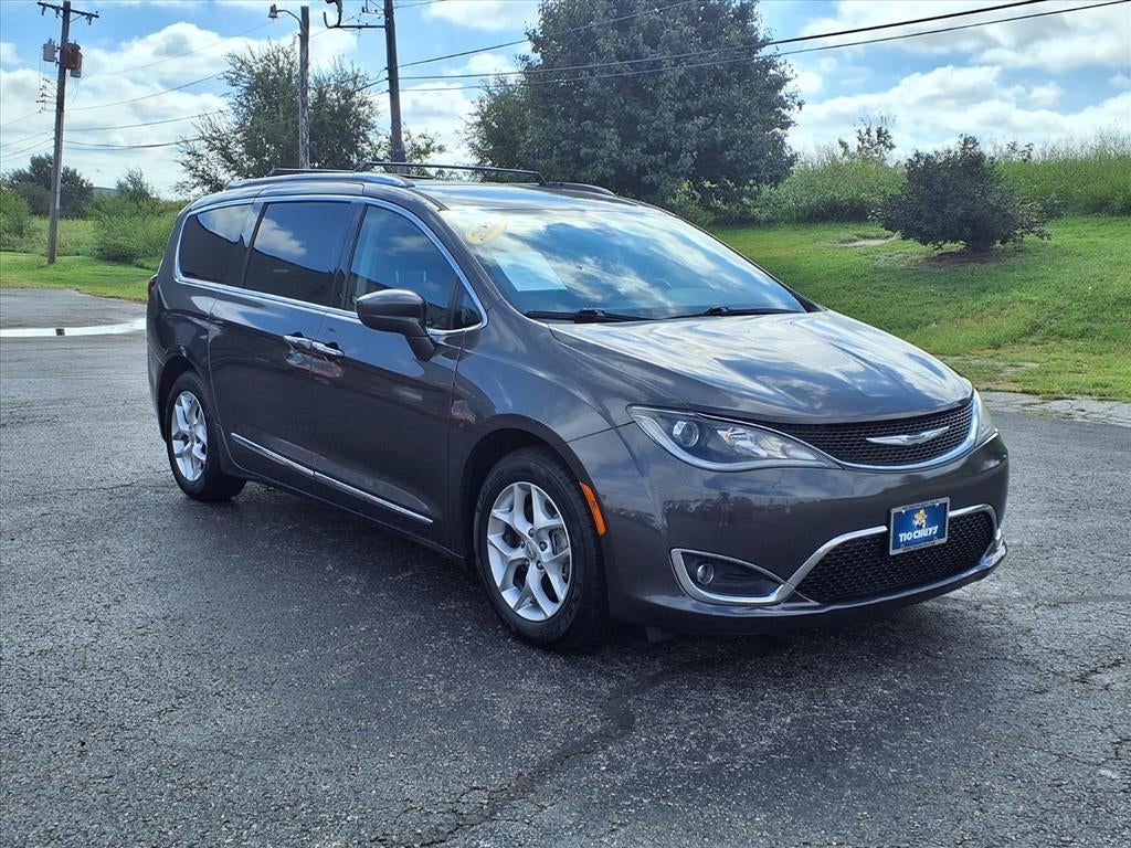 2020 Chrysler Pacifica Touring L