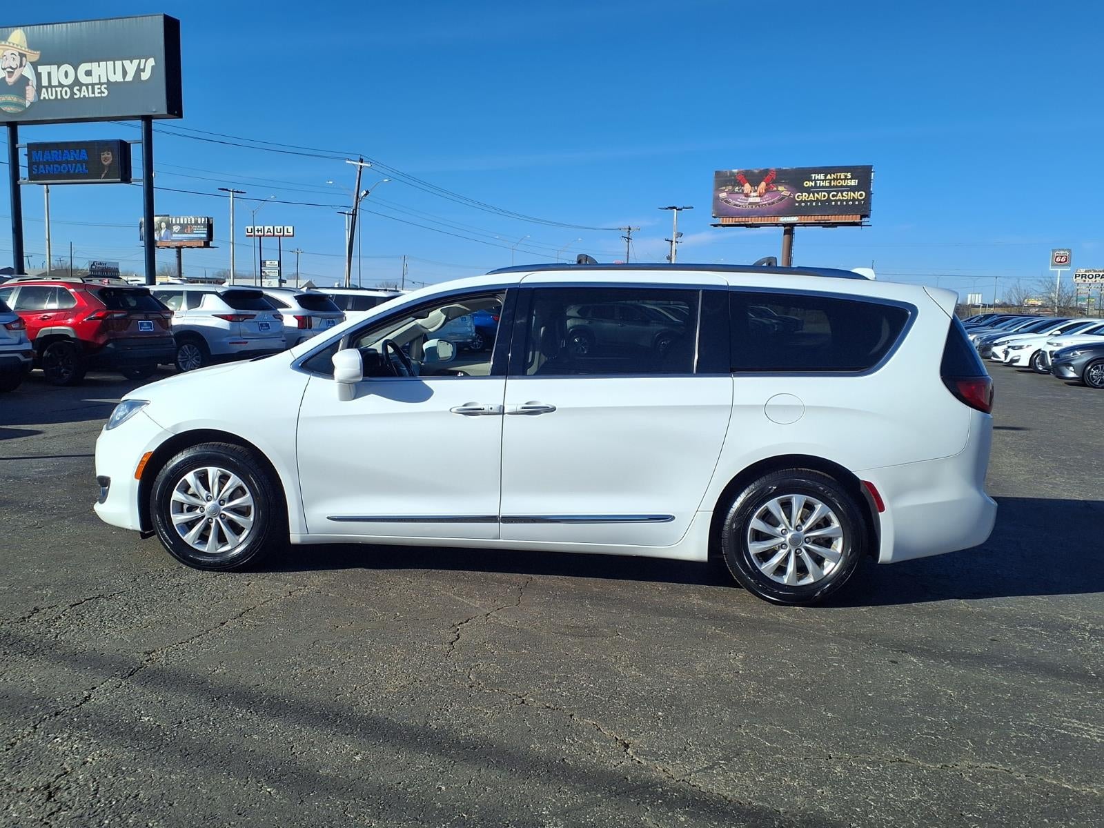 2019 Chrysler Pacifica Touring L
