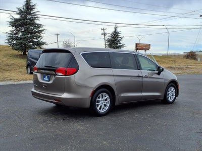 2017 Chrysler Pacifica LX