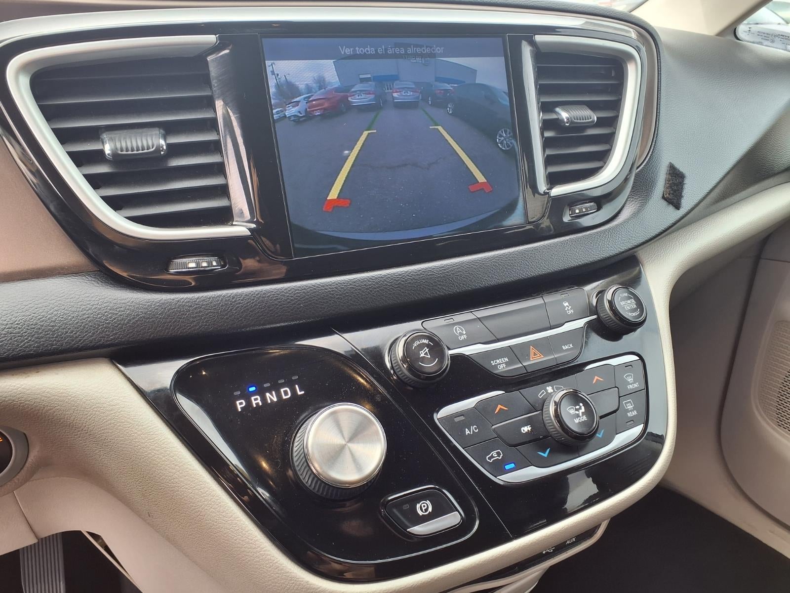 2017 Chrysler Pacifica Touring