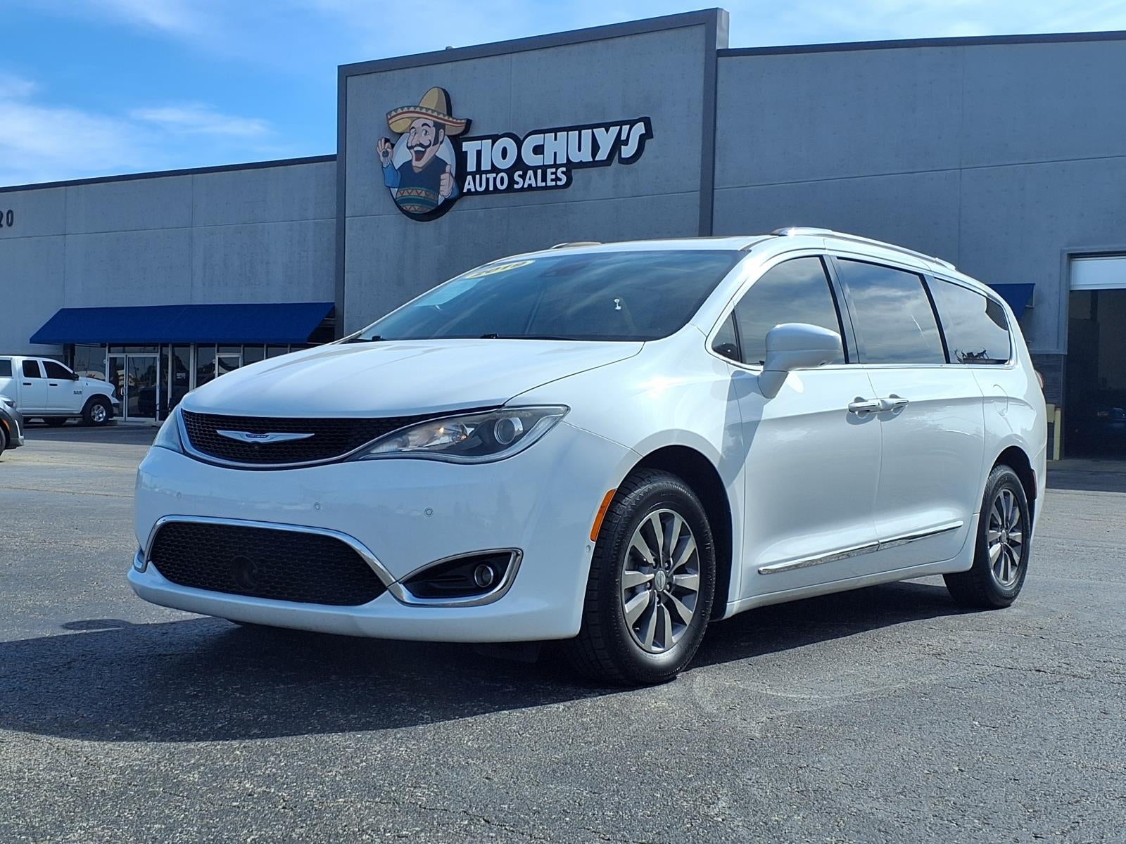 2019 Chrysler Pacifica Touring L Plus's photo