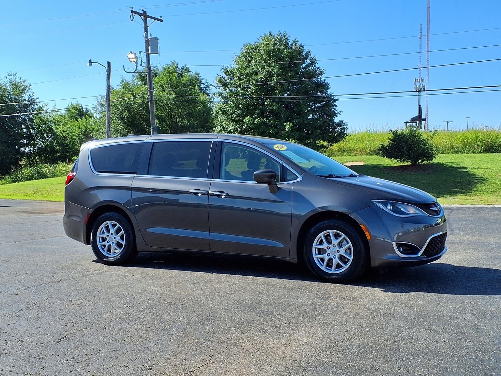 2020 Chrysler Pacifica Touring