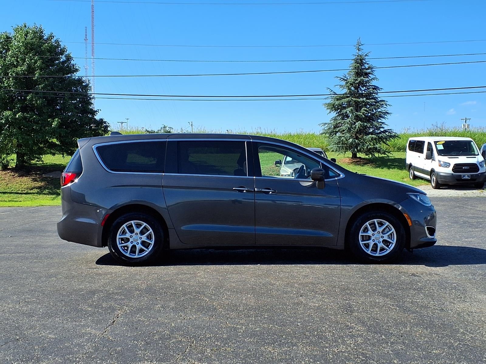 2020 Chrysler Pacifica Touring