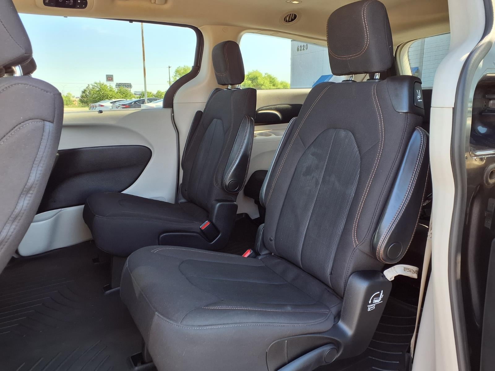 2020 Chrysler Pacifica Touring