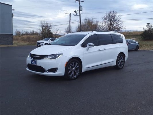 2017 Chrysler Pacifica Limited in Oklahoma City , OK - Tio Chuy's Auto Sales (SP)