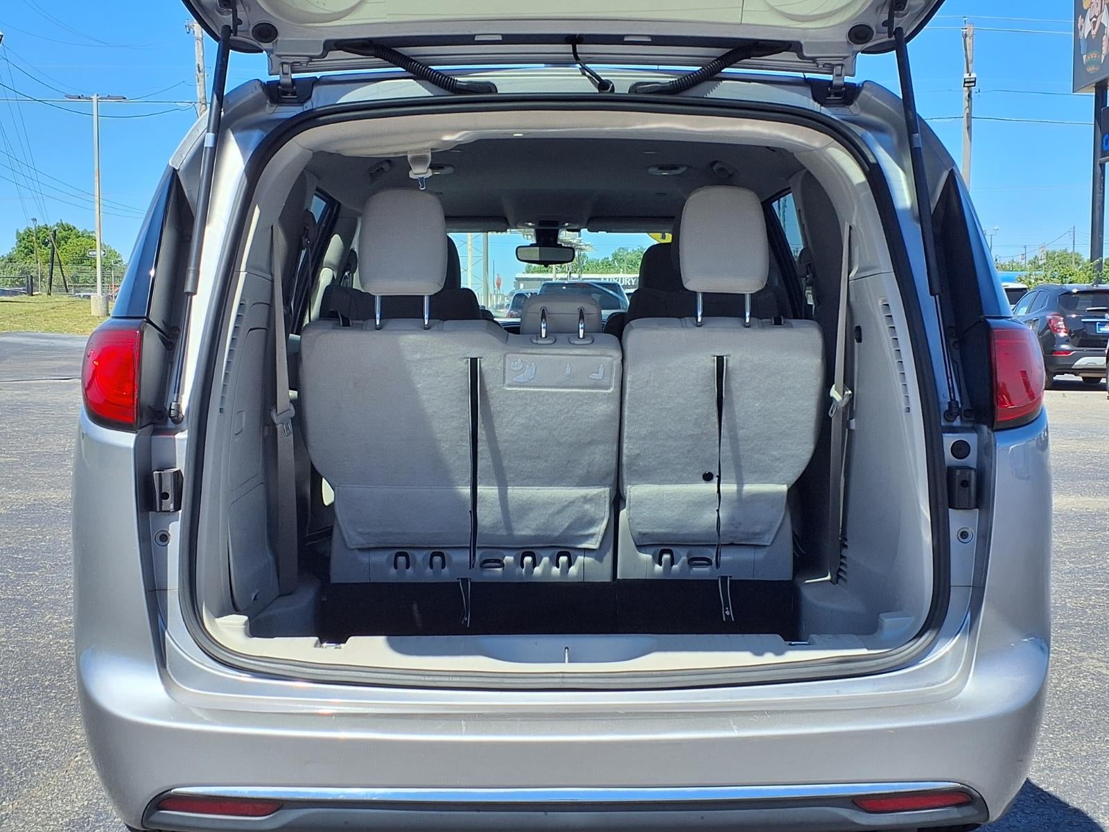 2017 Chrysler Pacifica Hybrid Touring Plus