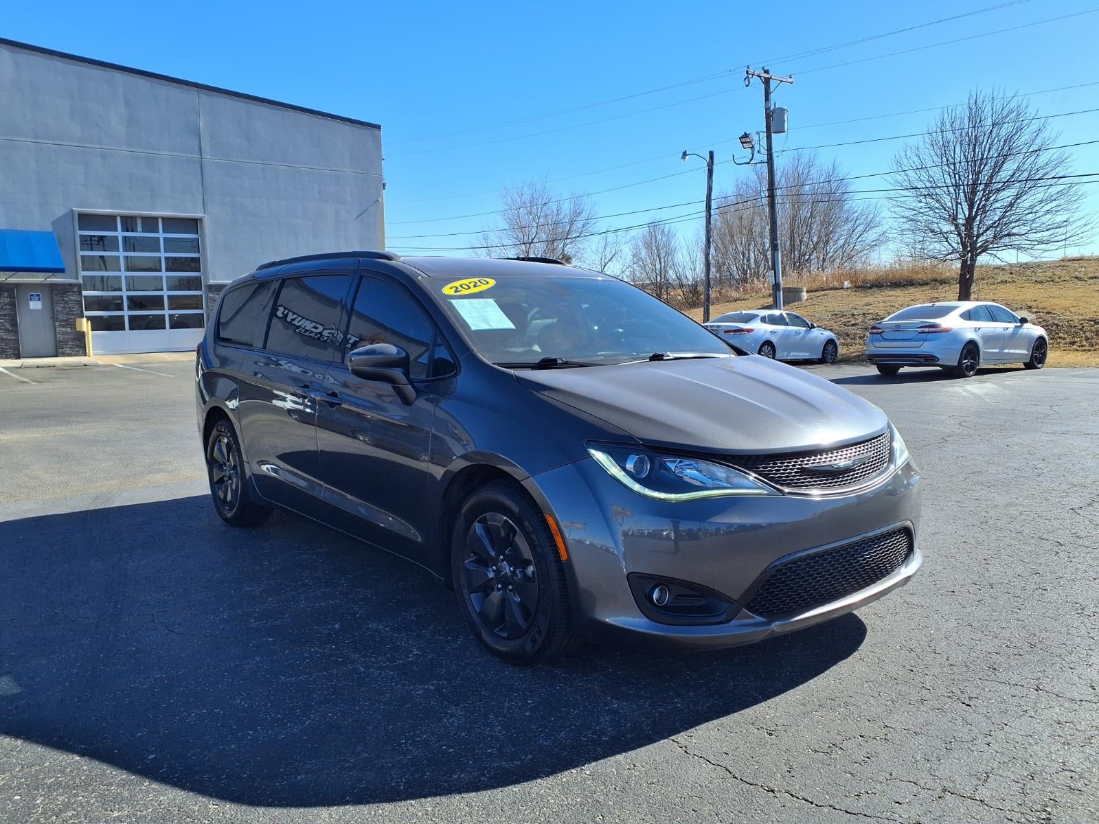 2020 Chrysler Pacifica Hybrid Hybrid Touring L