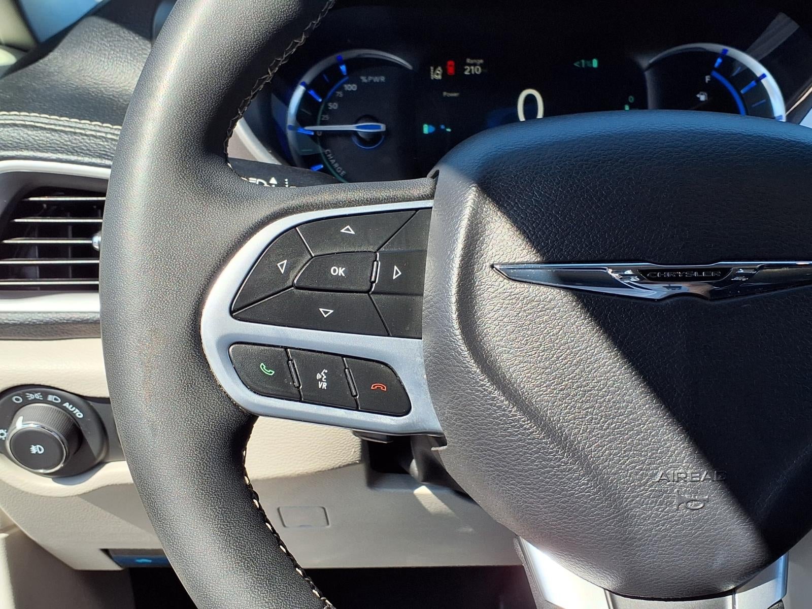 2023 Chrysler Pacifica Plug-In Hybrid Touring L