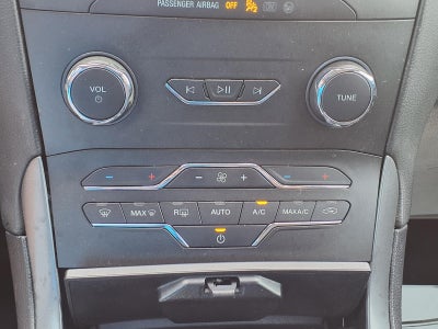 2020 Ford Edge SE