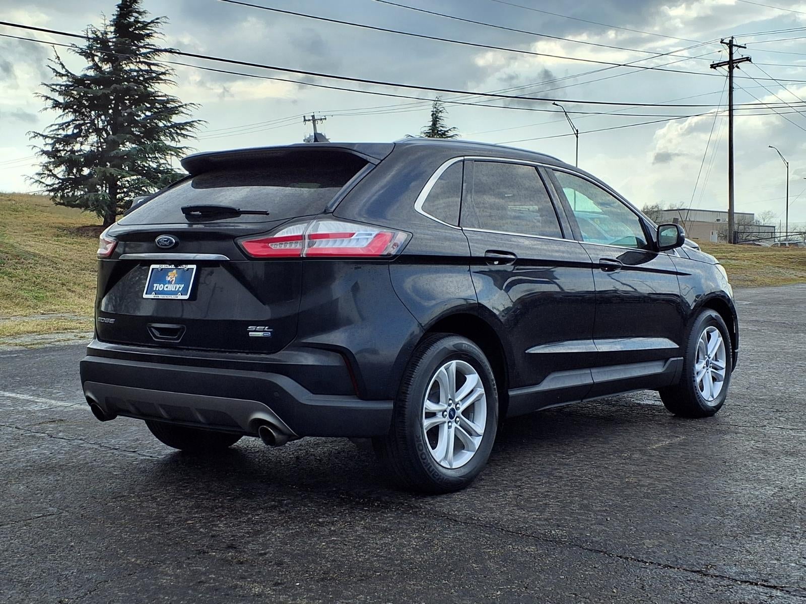 2020 Ford Edge Base
