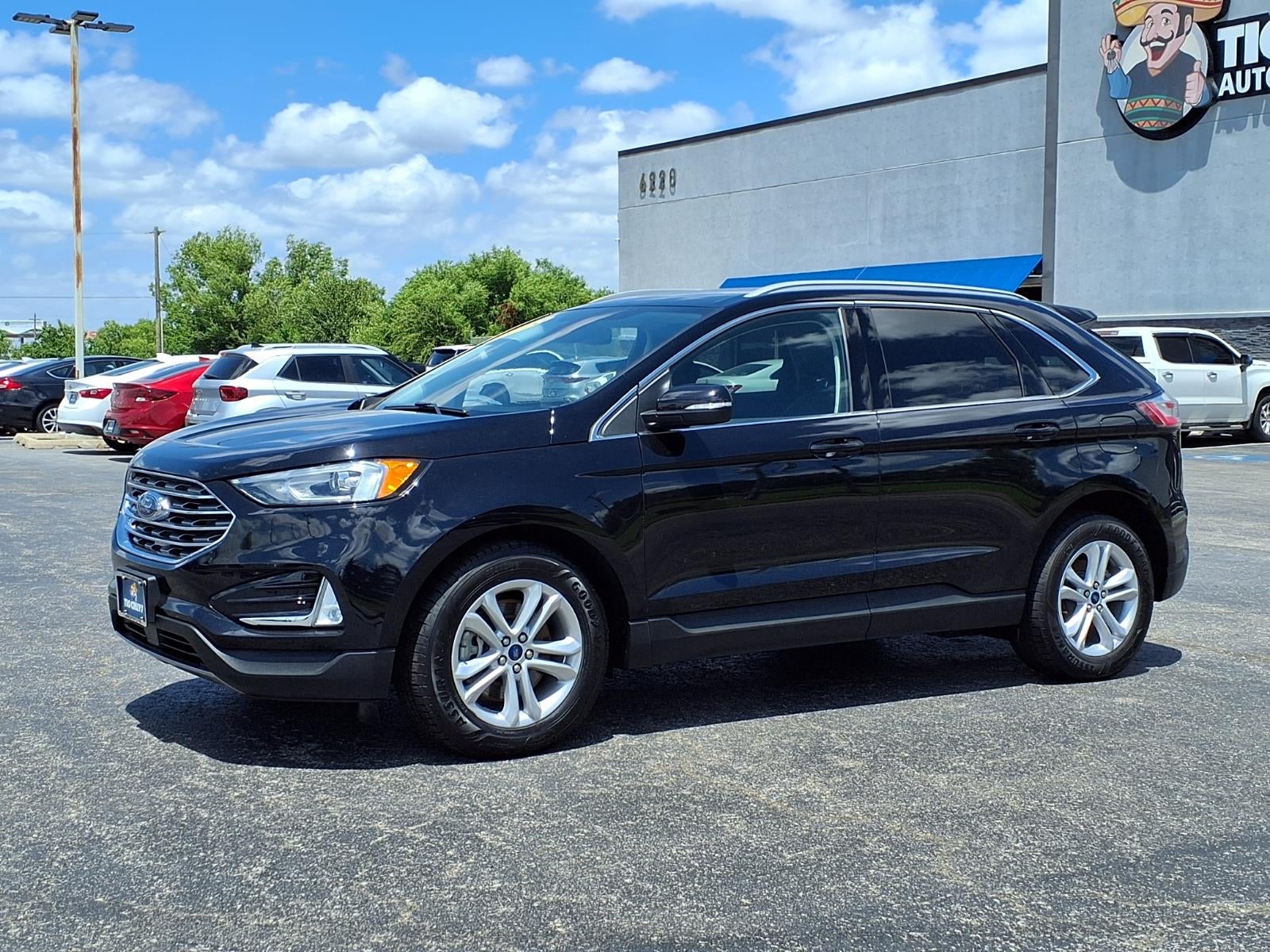 2020 Ford Edge Base