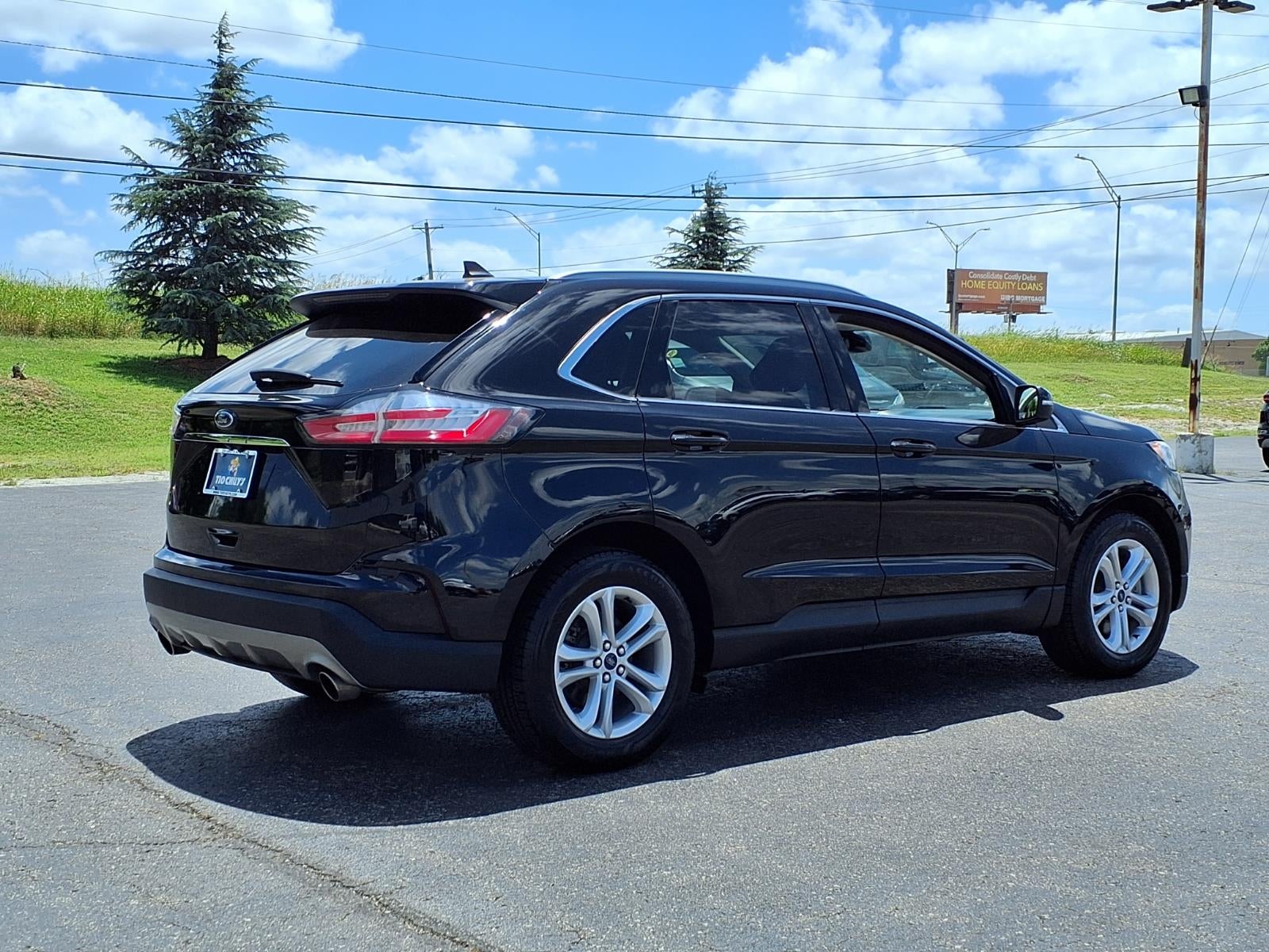 2020 Ford Edge Base