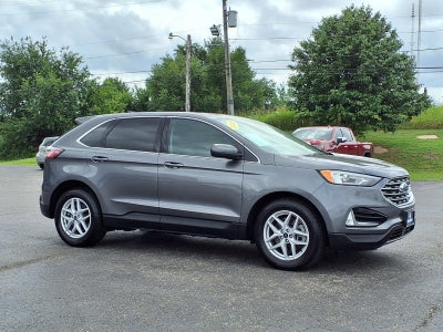 2021 Ford Edge Base