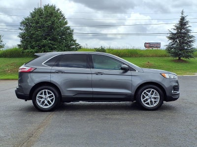 2021 Ford Edge Base