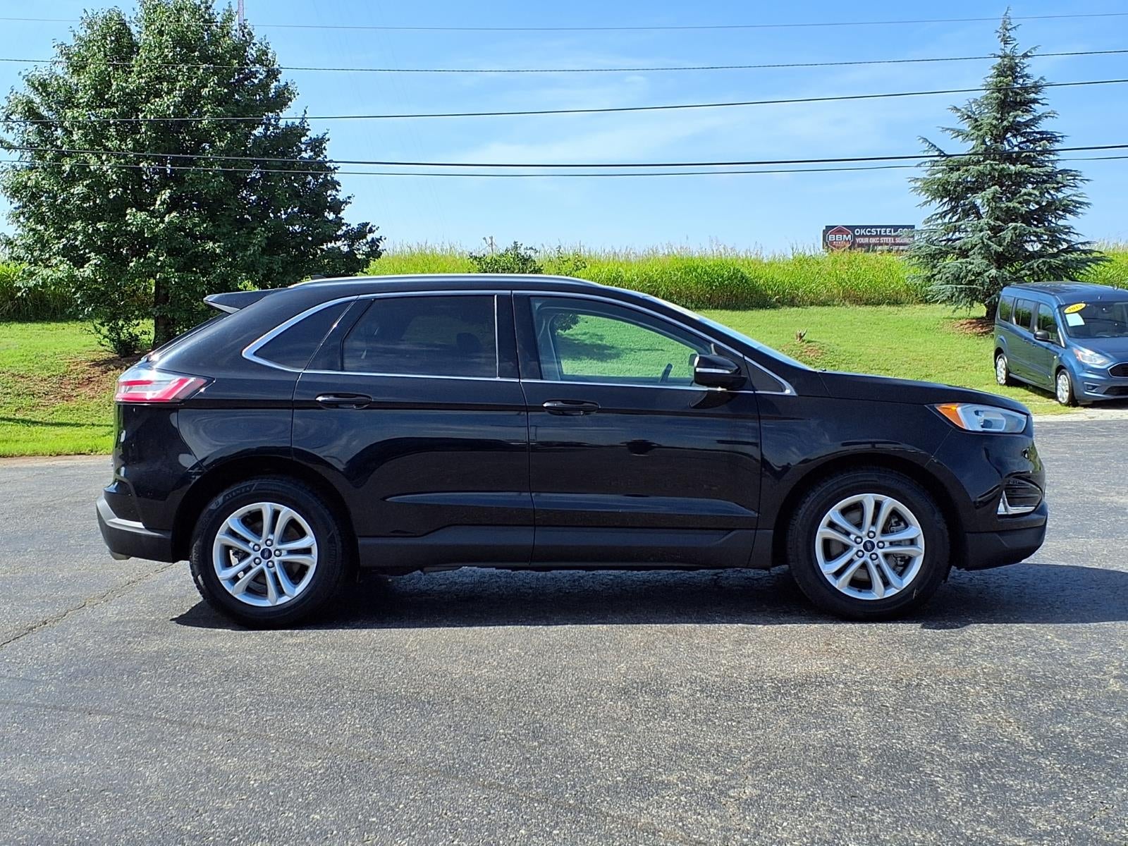 2020 Ford Edge Base