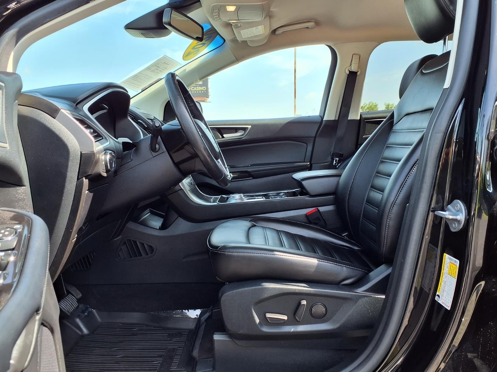 2020 Ford Edge Base