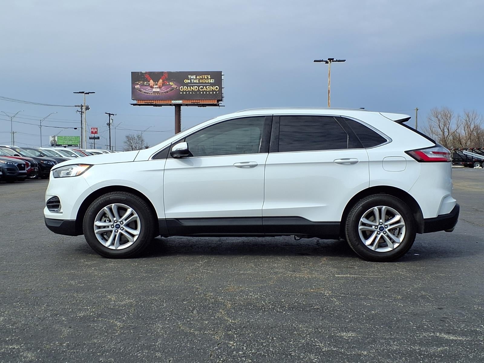 2020 Ford Edge Base