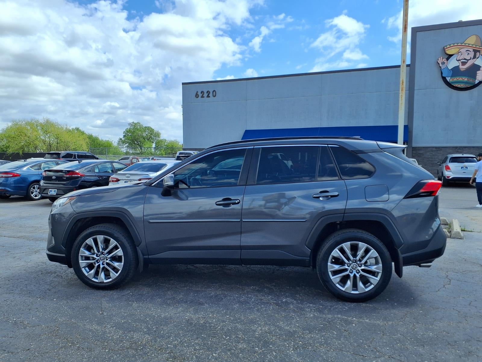 2023 Toyota RAV4 XLE Premium