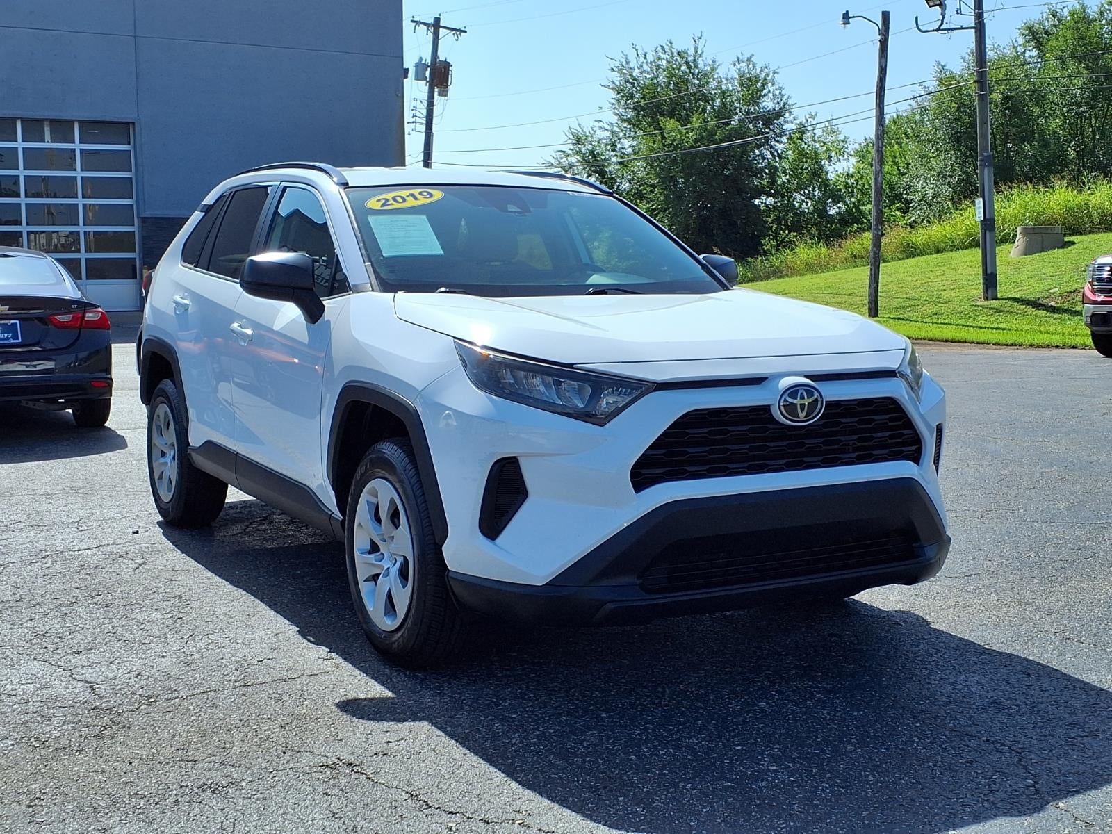 2019 Toyota RAV4 LE