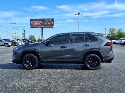 2022 Toyota RAV4 LE