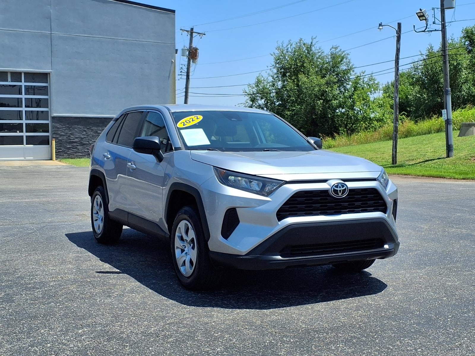 2022 Toyota RAV4 LE
