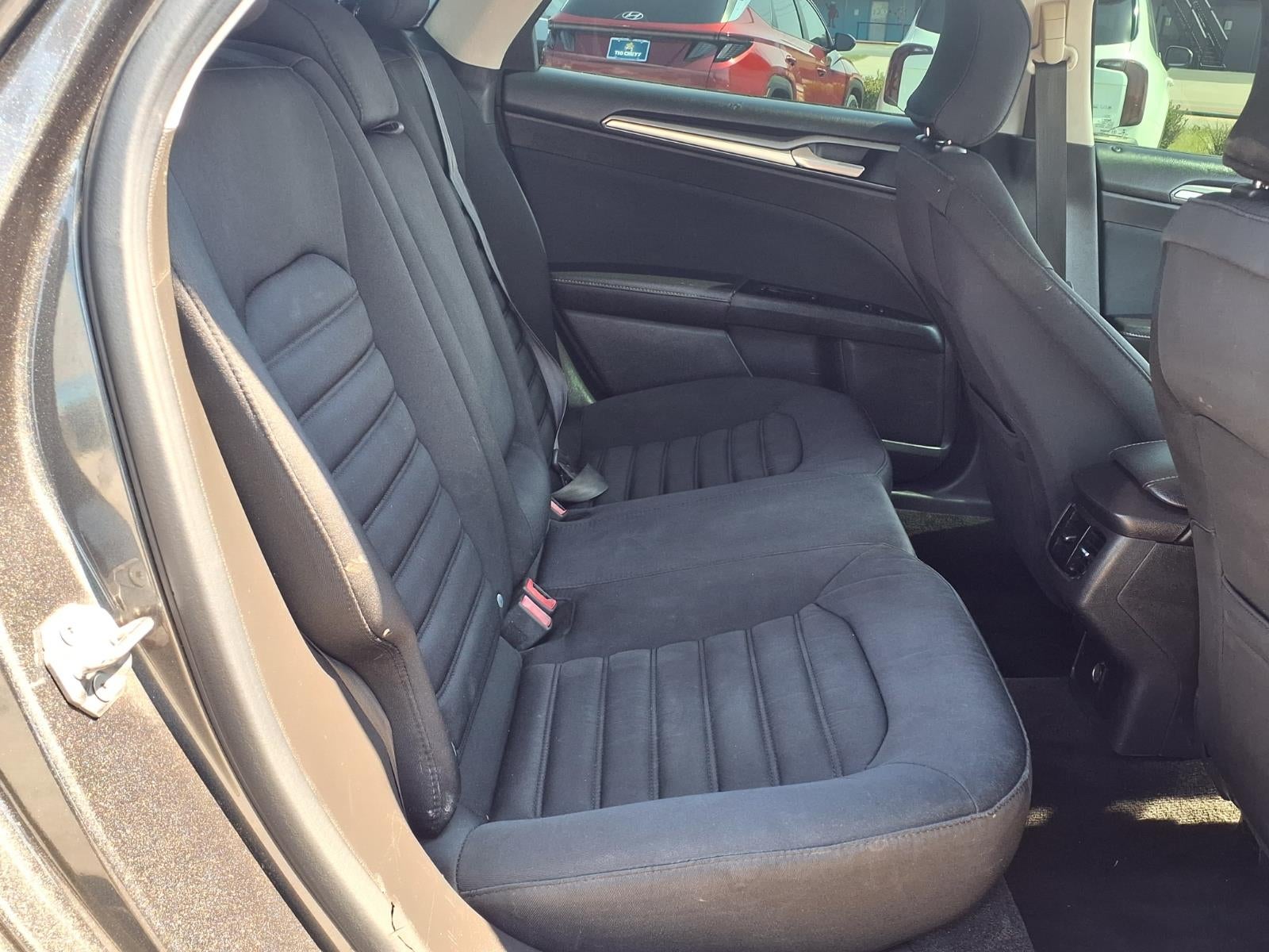 2016 Ford Fusion Hybrid SE