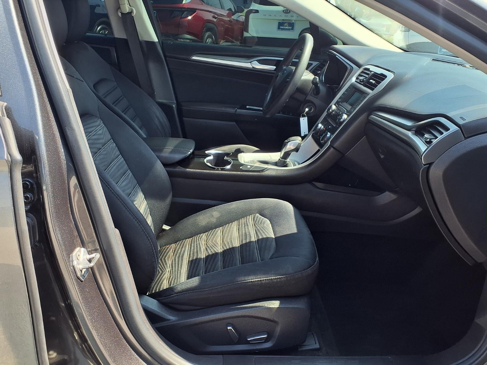 2016 Ford Fusion Hybrid SE