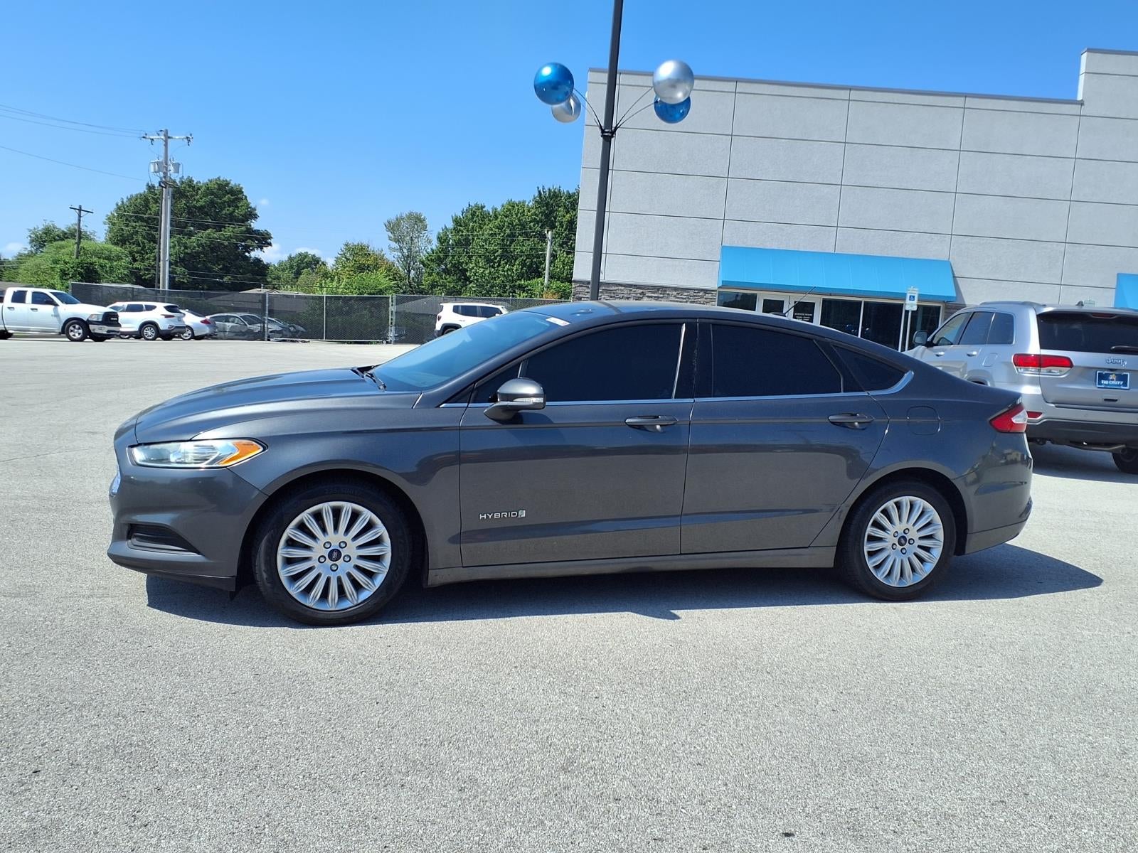 2016 Ford Fusion Hybrid SE