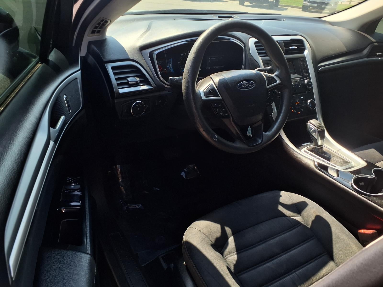 2016 Ford Fusion Hybrid SE
