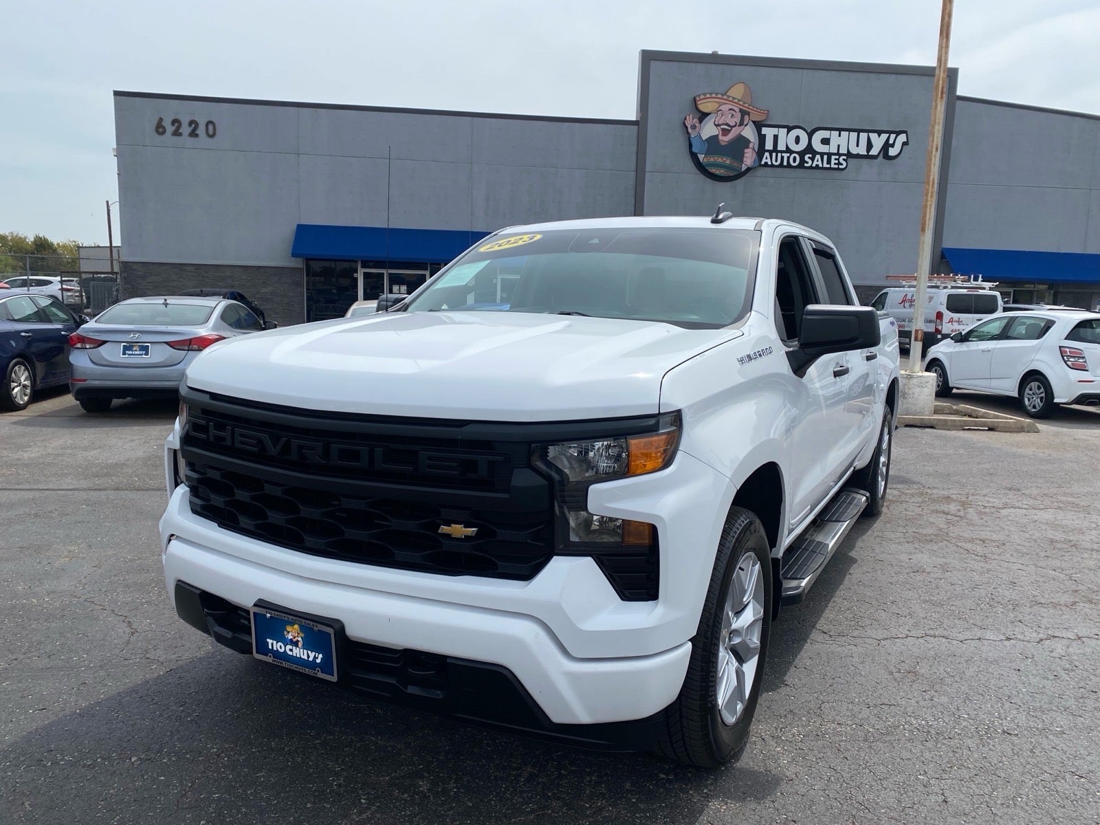 2023 Chevrolet Silverado 1500 Custom