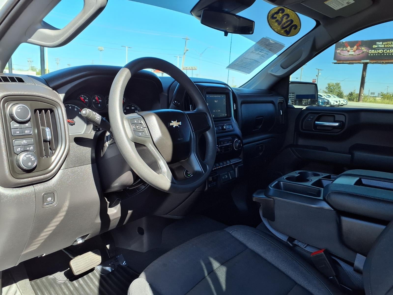 2023 Chevrolet Silverado 1500 Custom