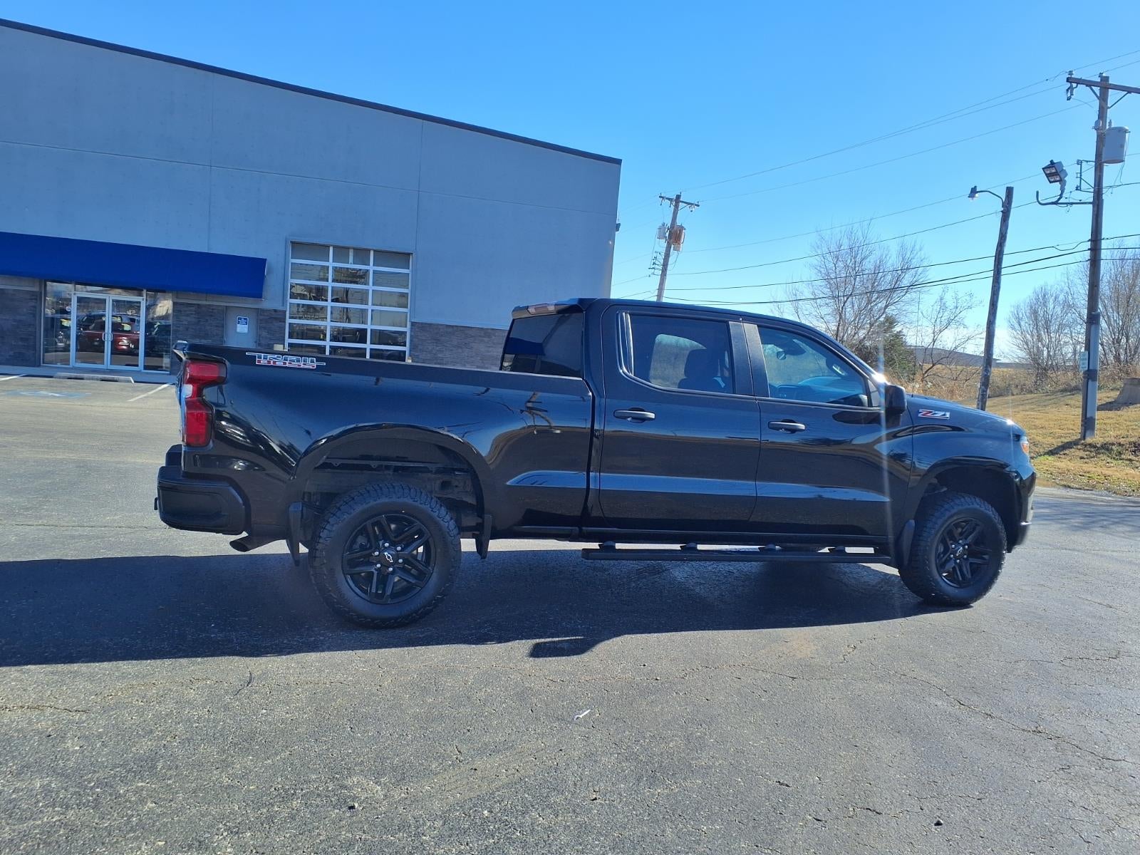 2022 Chevrolet Silverado 1500 Custom Trail Boss