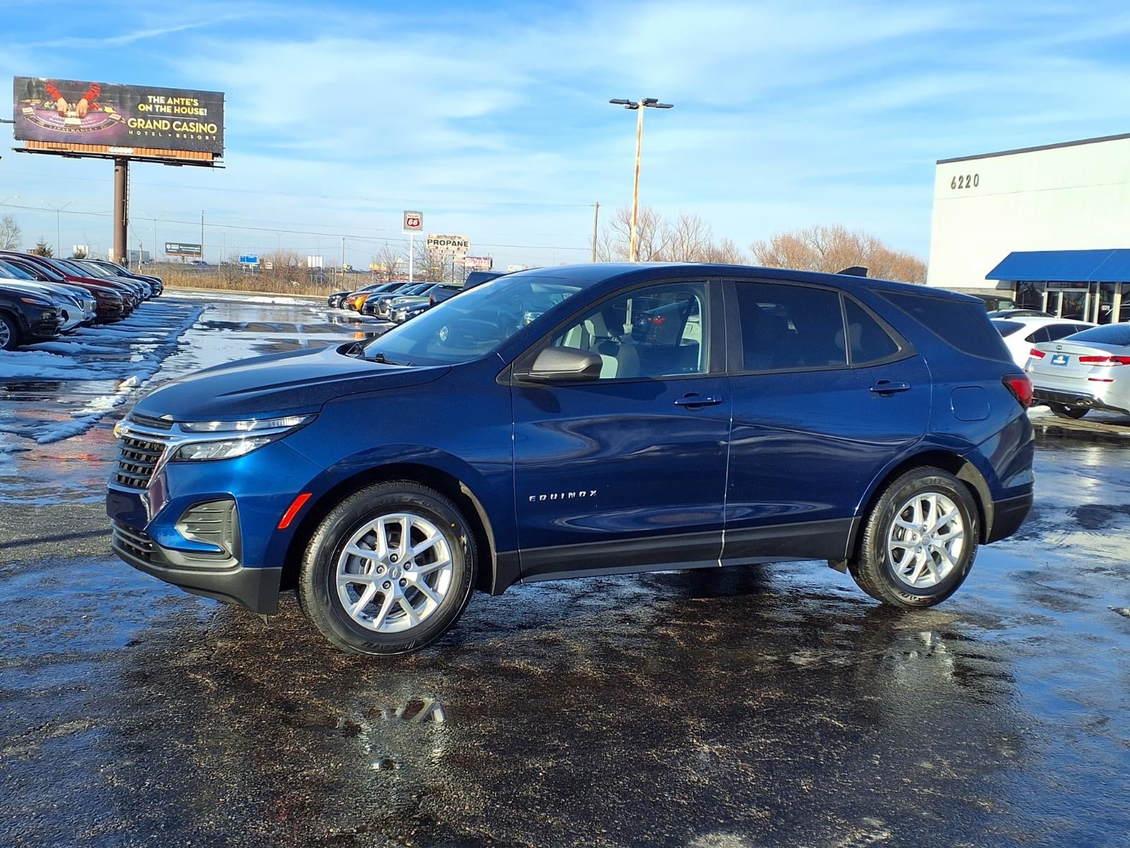 2022 Chevrolet Equinox LS