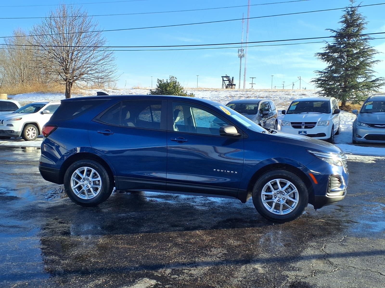 2022 Chevrolet Equinox LS