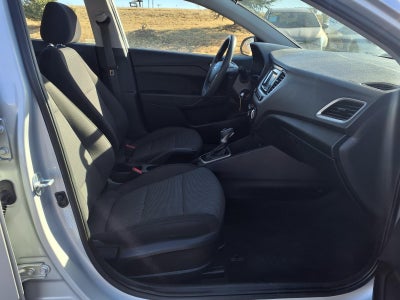 2022 Hyundai ACCENT SE